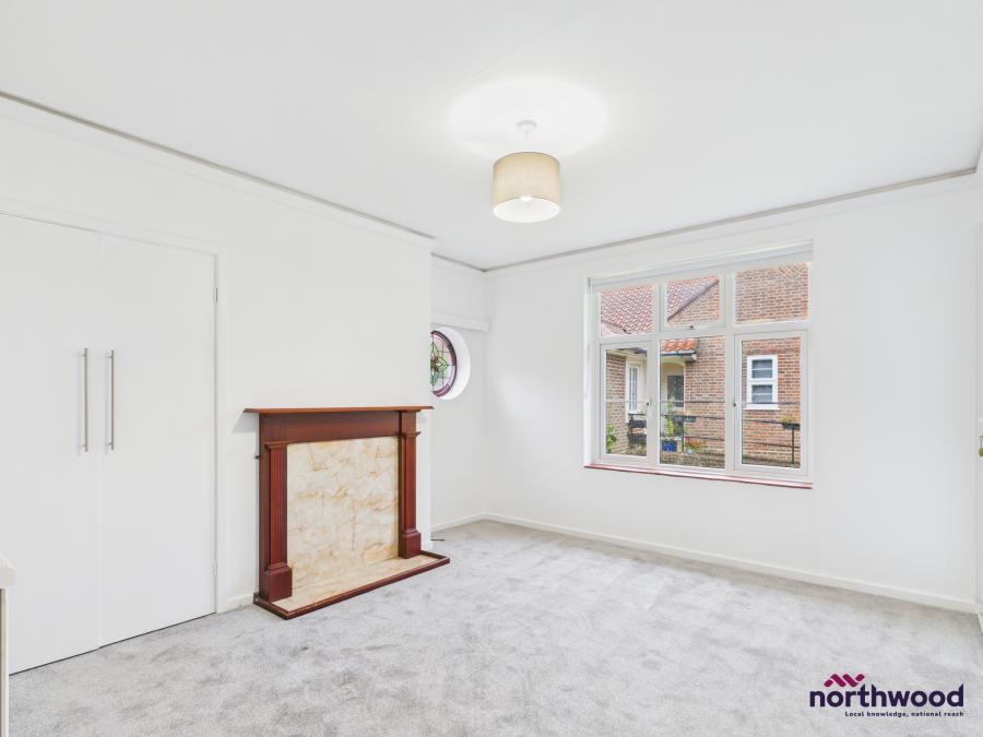 Flat Farlaine Road in Eastbourne