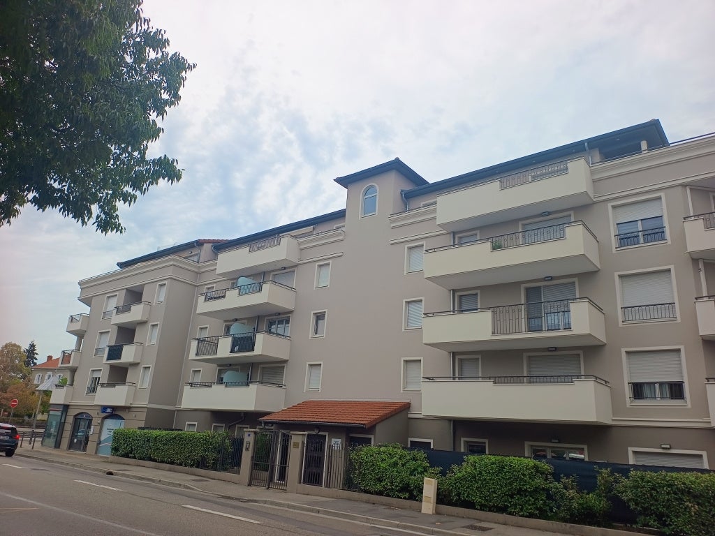 Appartement Avenue du Progrès à Chassieu