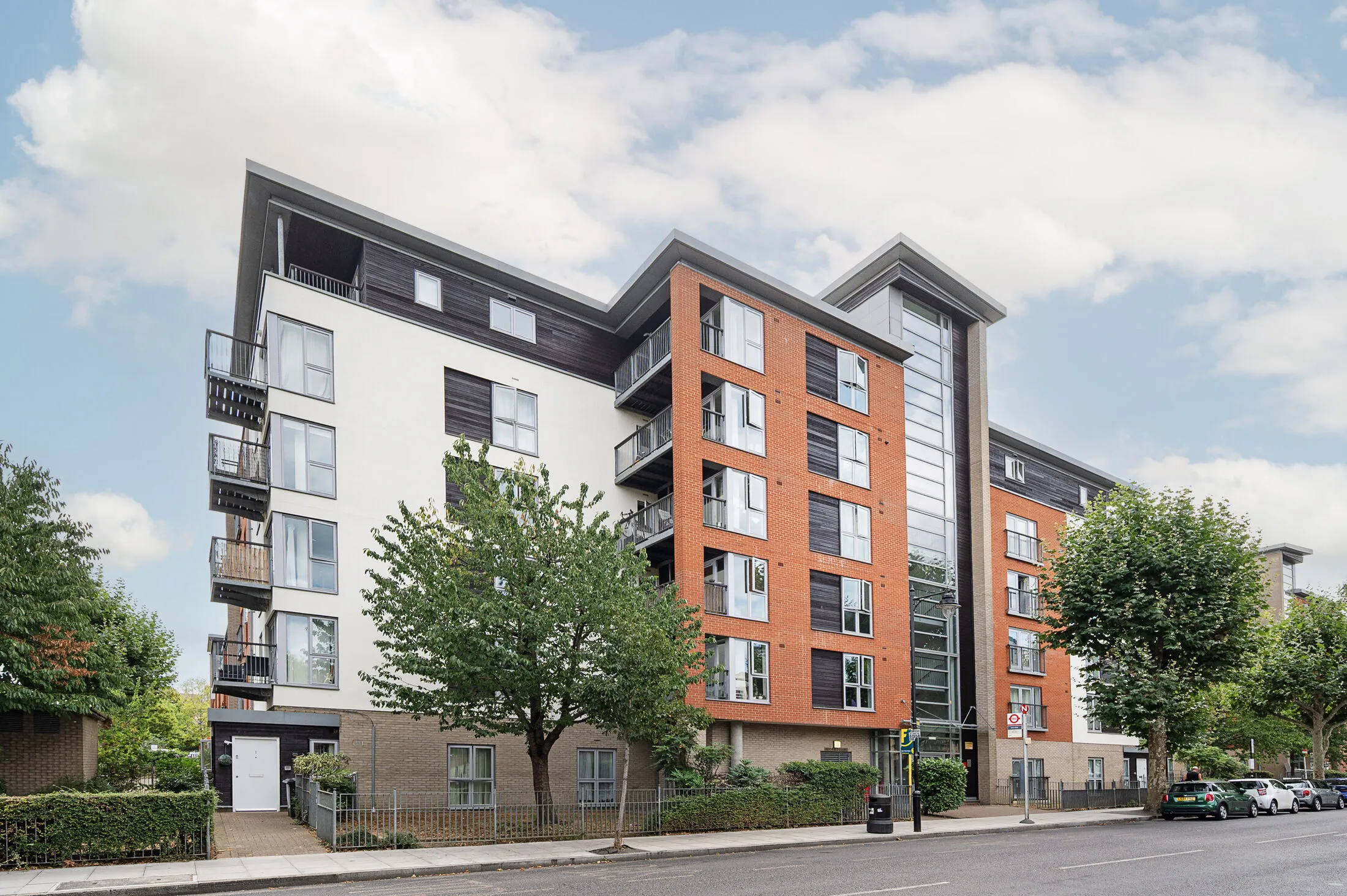 Flat Lacey Mews in Greater London
