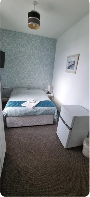 Room Dyson Street in Blackburn
