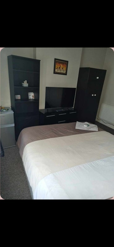 Room Dyson Street in Blackburn