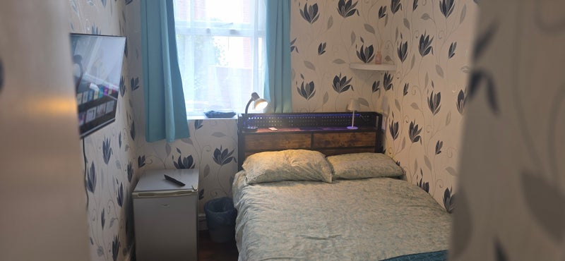 Room Dyson Street in Blackburn