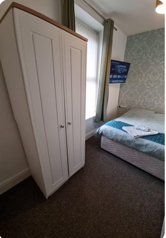 Room Dyson Street in Blackburn