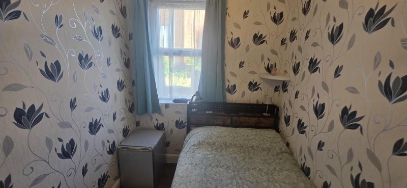 Room Dyson Street in Blackburn