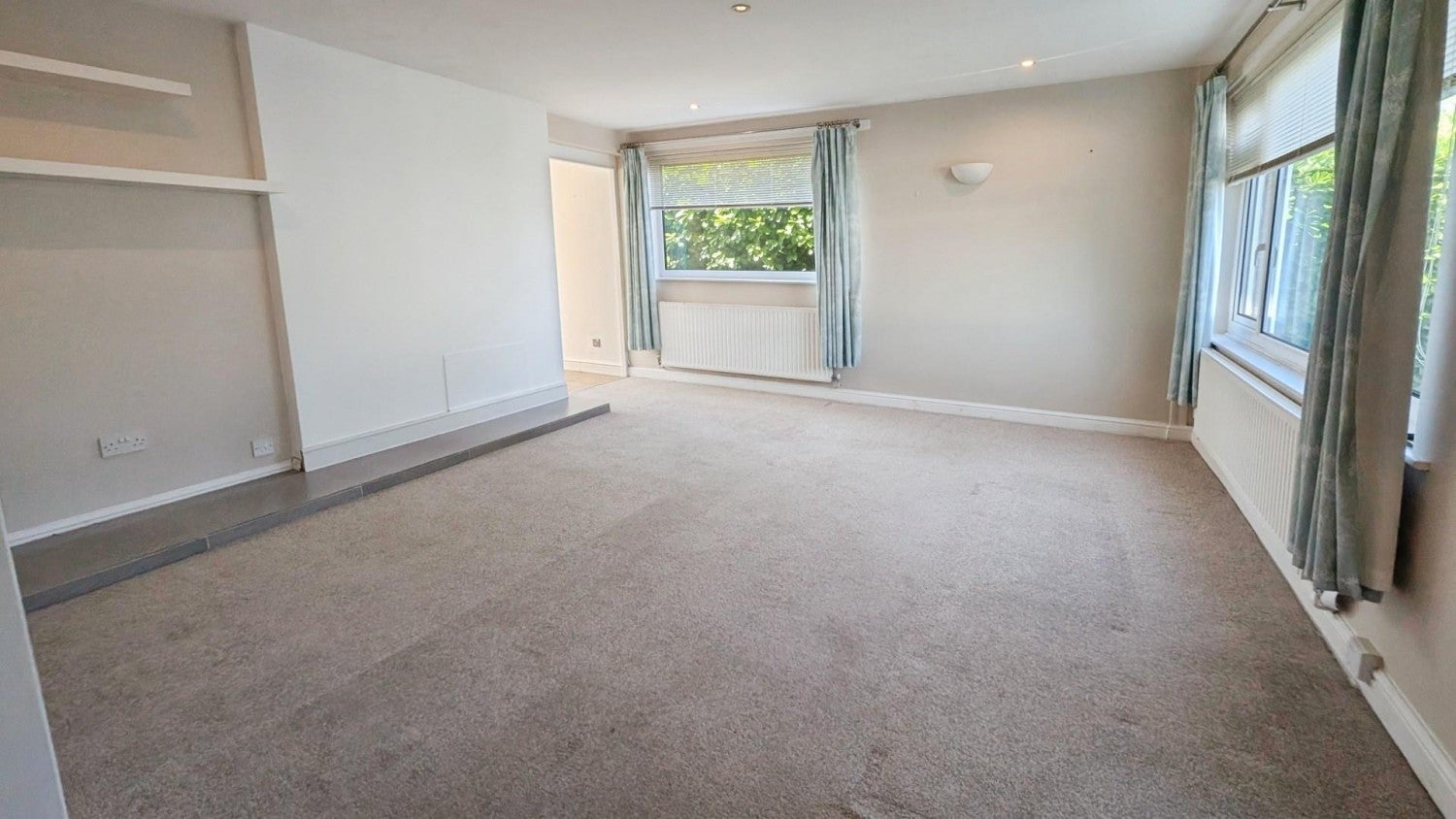 House Eastfield Drive in Metropolitan Borough of Solihull