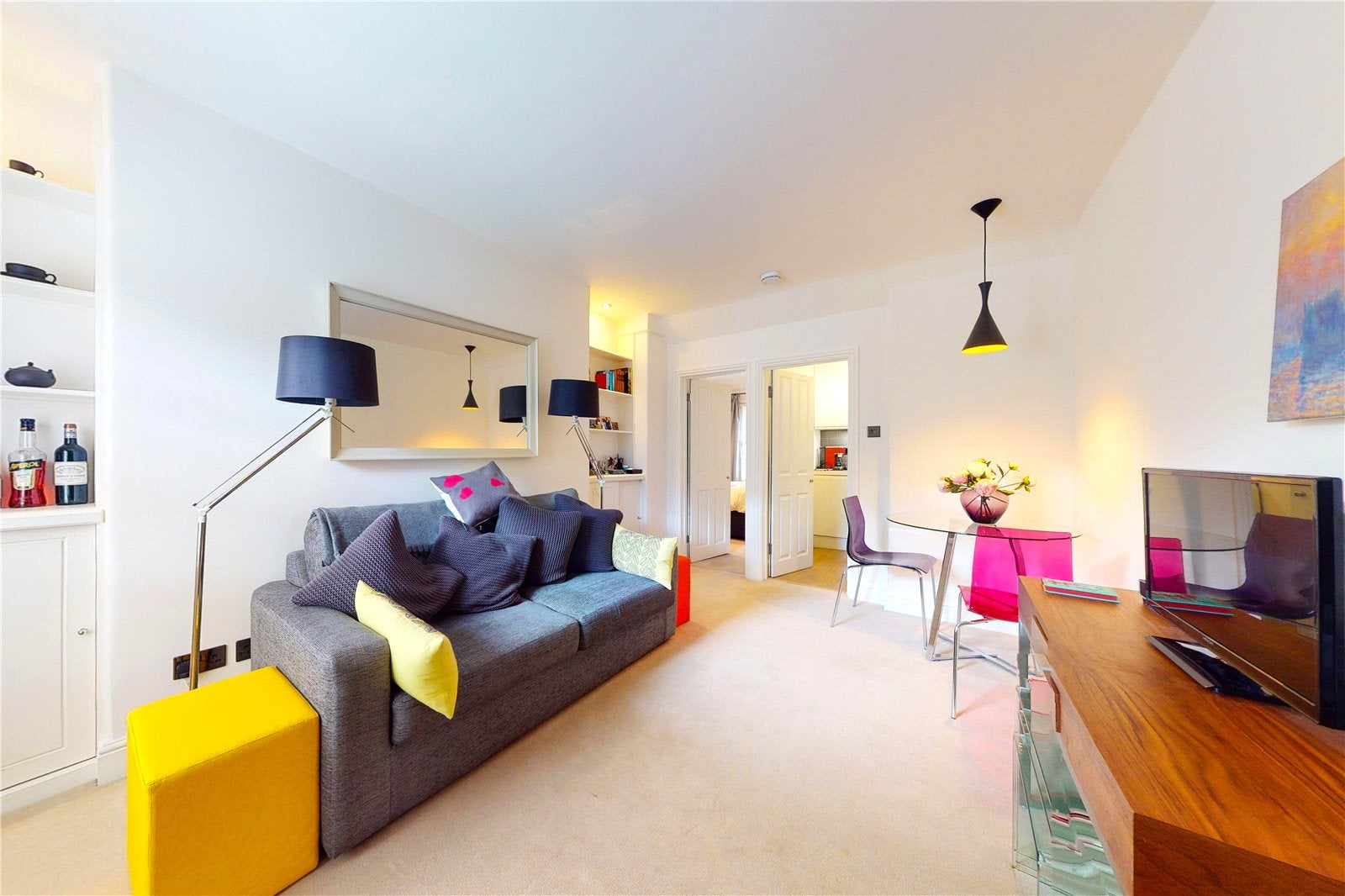 Flat Martlett Court in City of Westminster