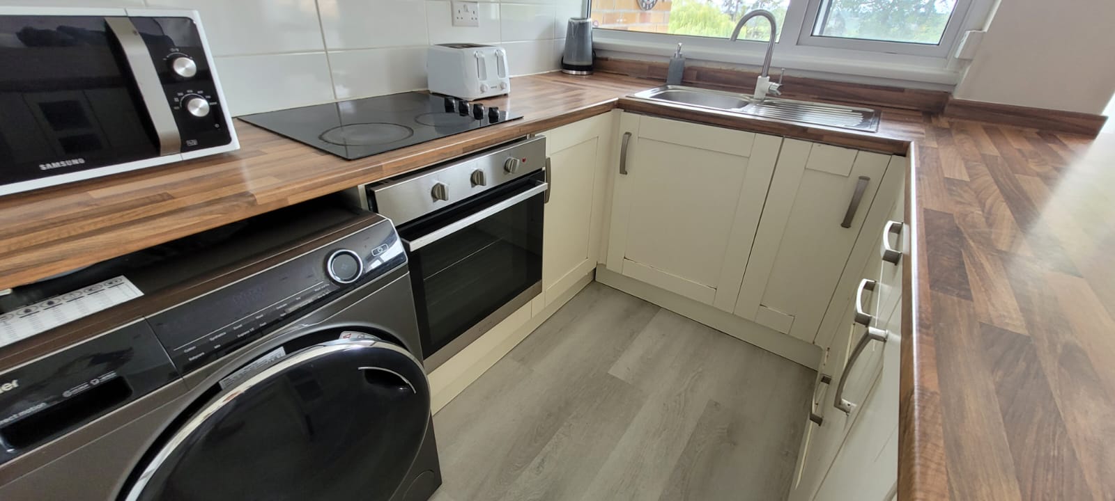 Flat Hazelwood Road in Bristol