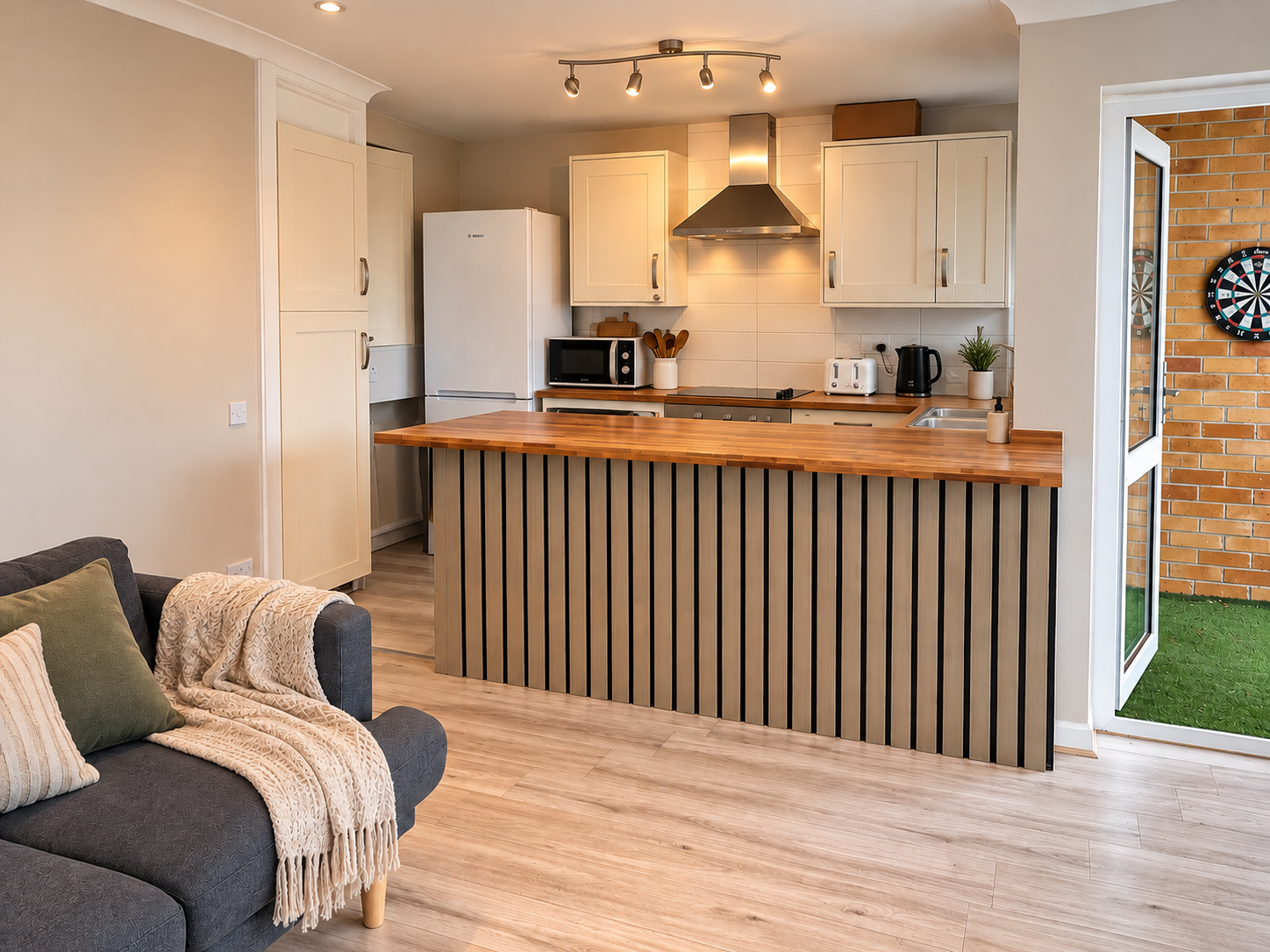 Flat Hazelwood Road in Bristol