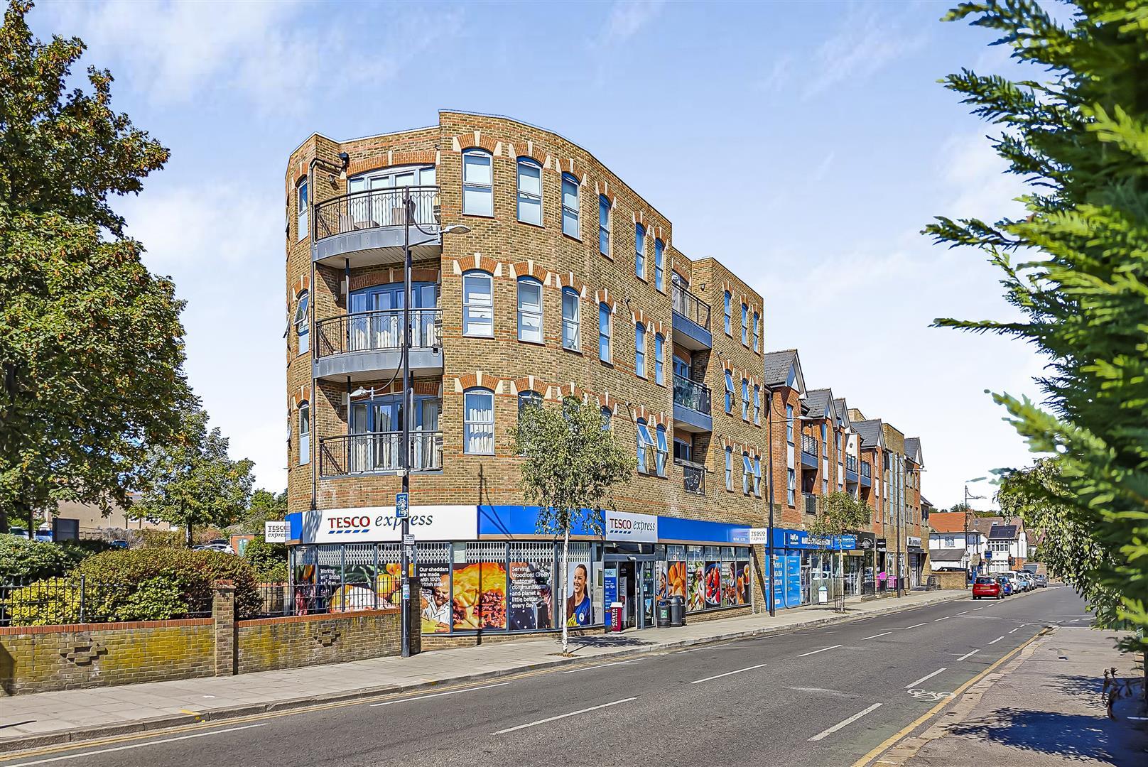 Flat High Road in Greater London