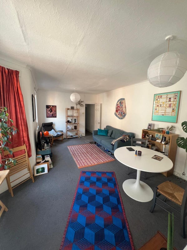 Room Hermitage Road in Greater London