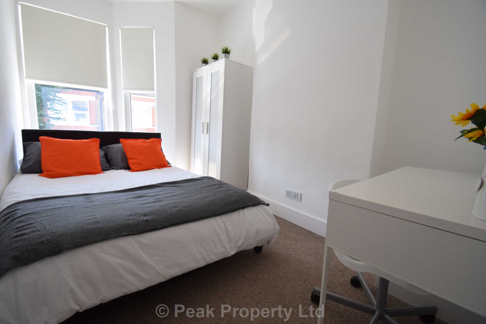 Room Princes Street in Southend-on-Sea