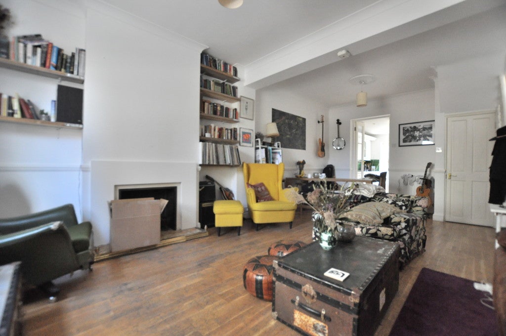 House Gascoigne Place in Greater London