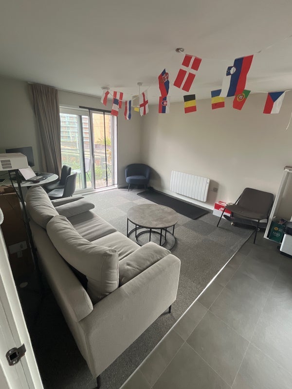 Room Waterways Avenue in Trafford