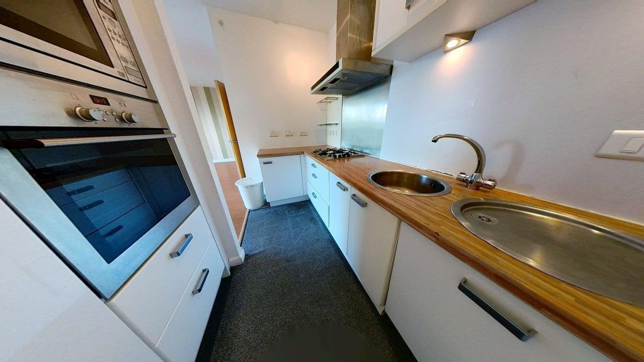 Flat Mavisbank Gardens in Glasgow