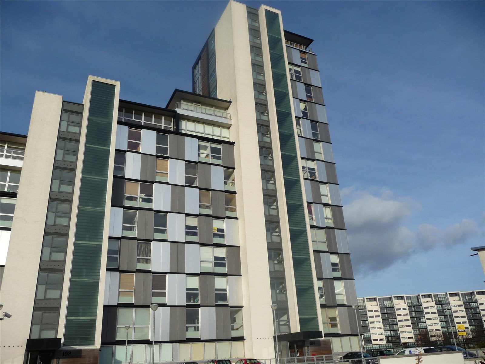 Flat Mavisbank Gardens in Glasgow
