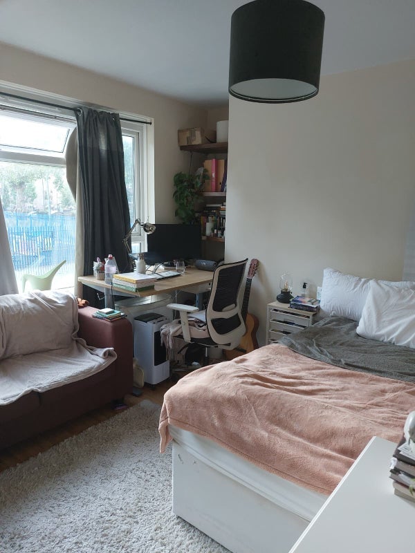 Room Queensbridge Court in Greater London