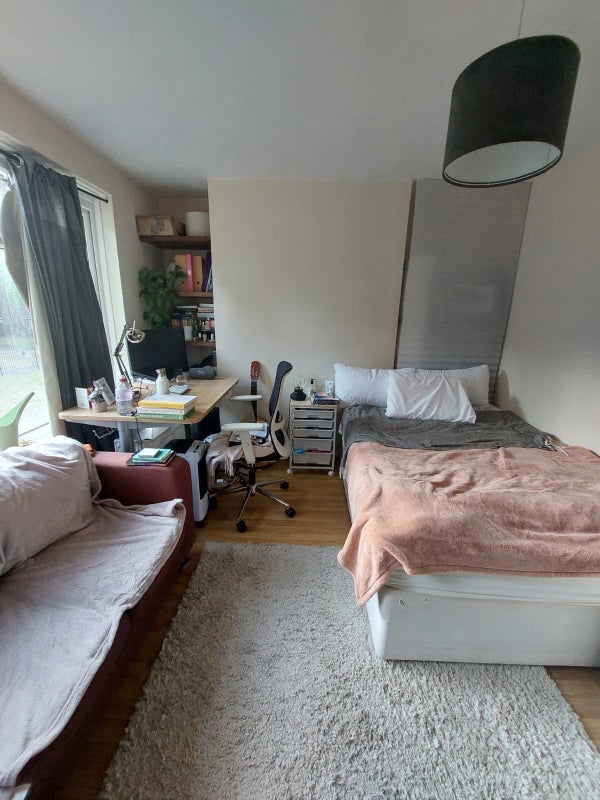 Room Queensbridge Court in Greater London