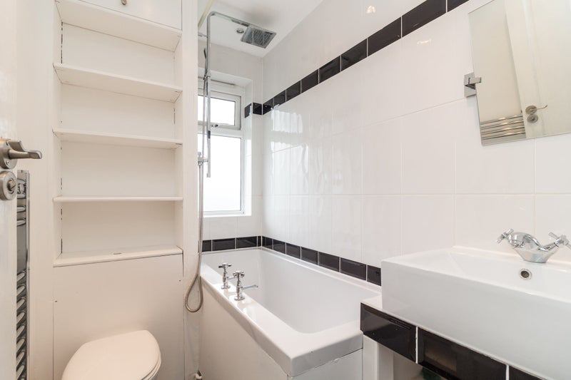 Room Queensbridge Court in Greater London