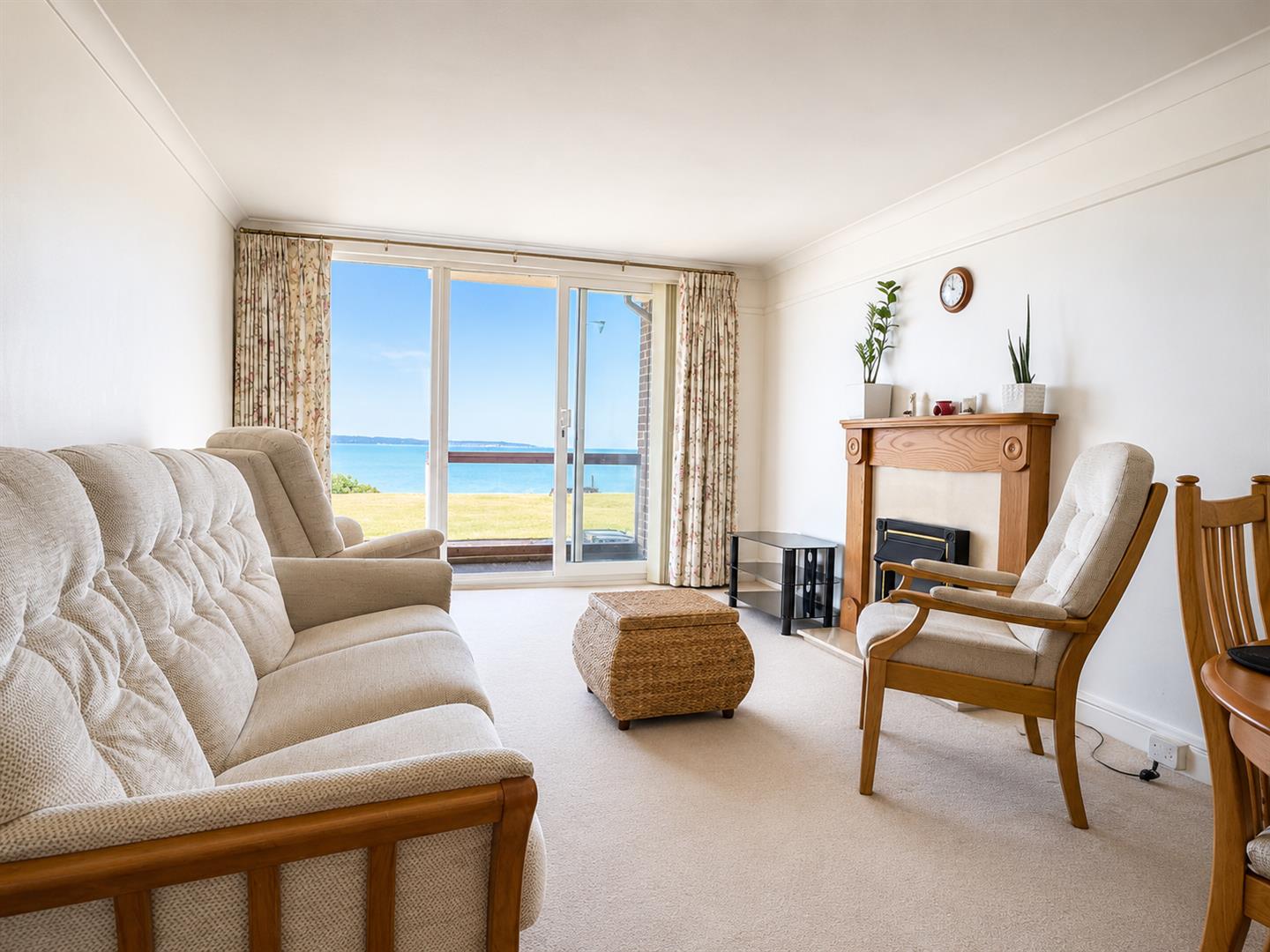 Flat Marine Parade East in Lee-on-the-Solent