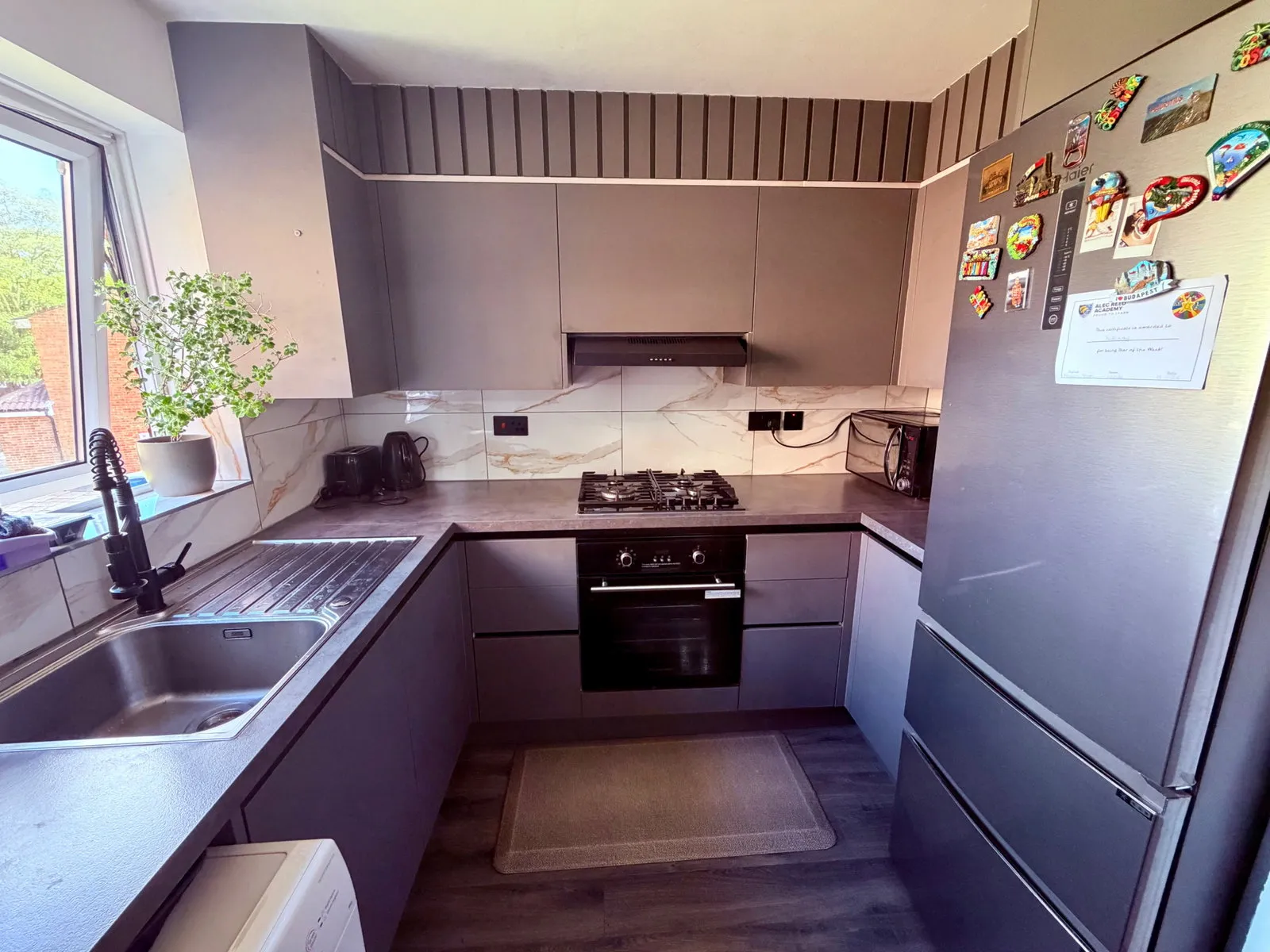 Flat Makepeace Road in Greater London