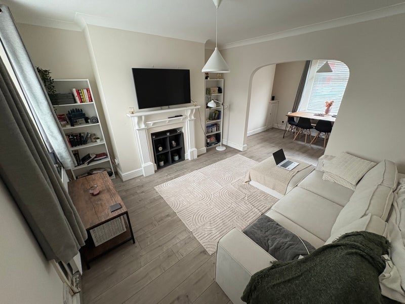 Room Coronation Street in Trethomas