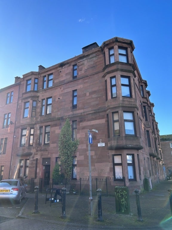 Flat Amisfield Street in Glasgow