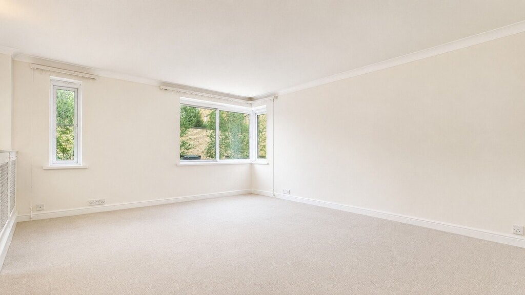 Flat Kensington Place in Greater London