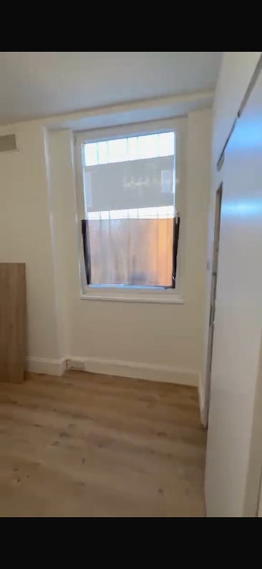 Room Caledonian Road in Greater London