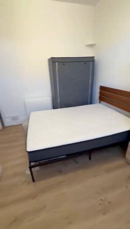 Room Caledonian Road in Greater London