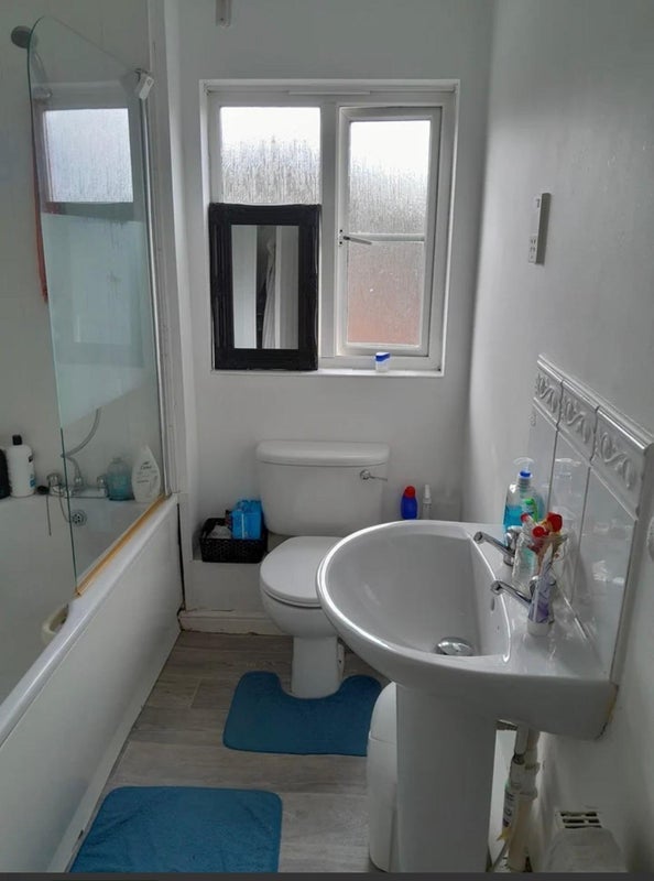 House Troon Close in Greater London