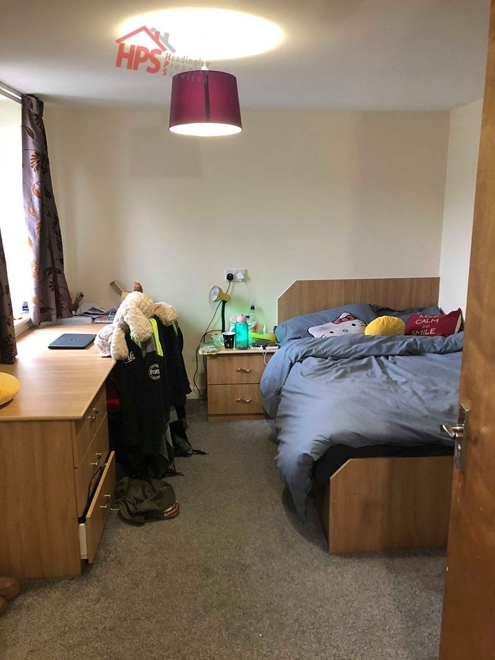 Flat Ash Road in Leeds