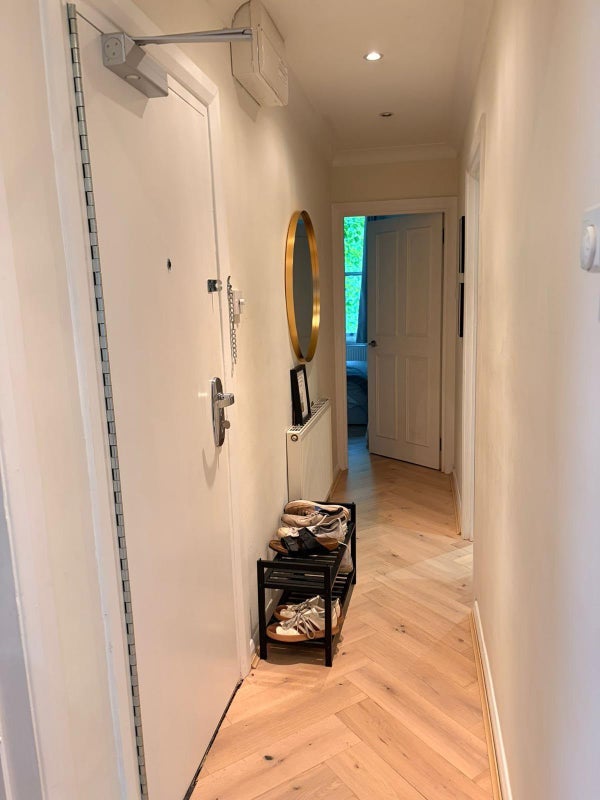 Room St Paul's Crescent in Greater London