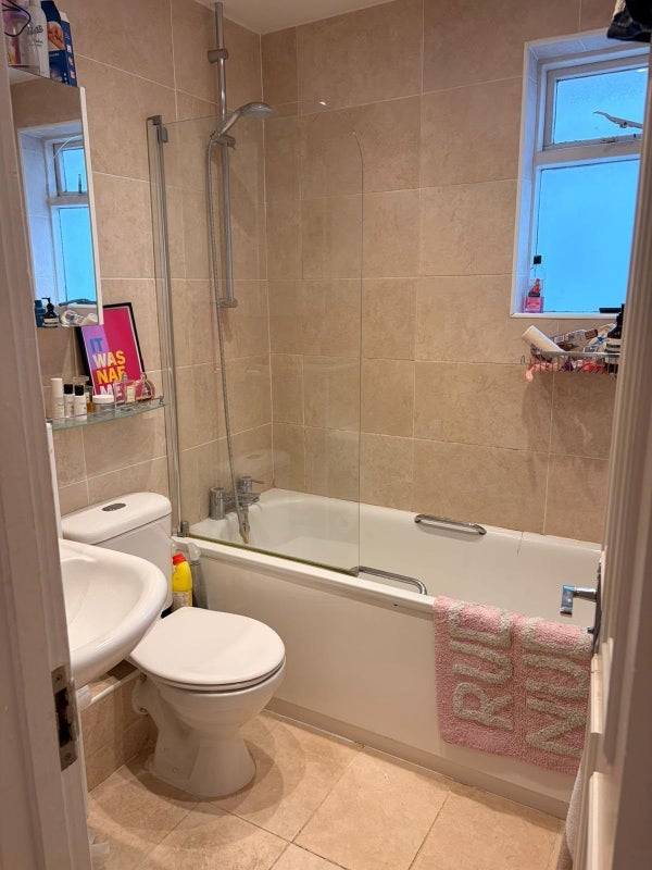 Room St Paul's Crescent in Greater London