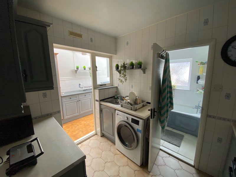 Room Denny Road in Greater London