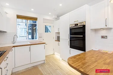 Flat Seymour Place in City of Westminster