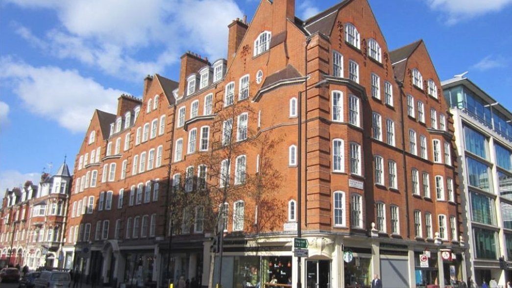 Flat Eccleston Street in London