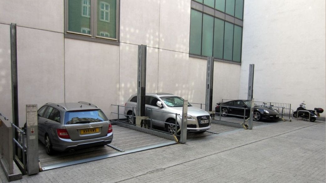 Flat Eccleston Street in London