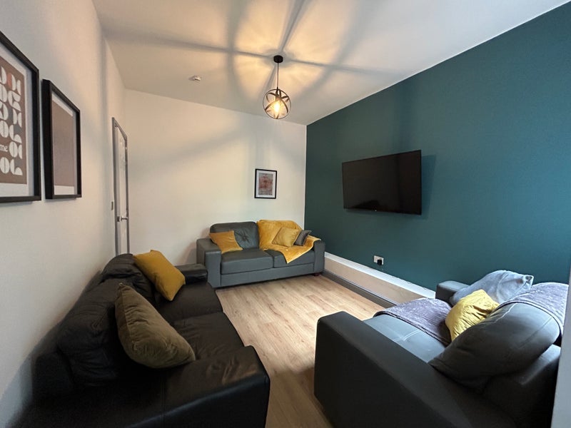 Room Tatton View in Manchester