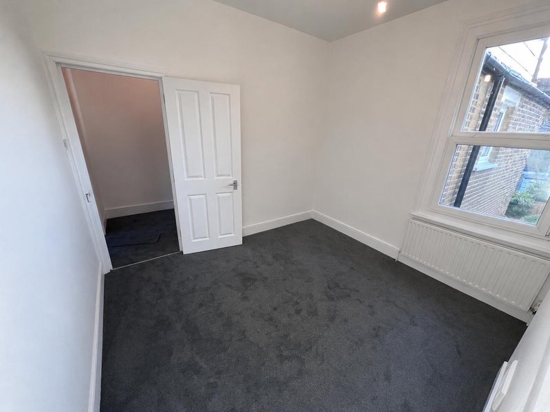 Room Lansdowne Hill in Greater London