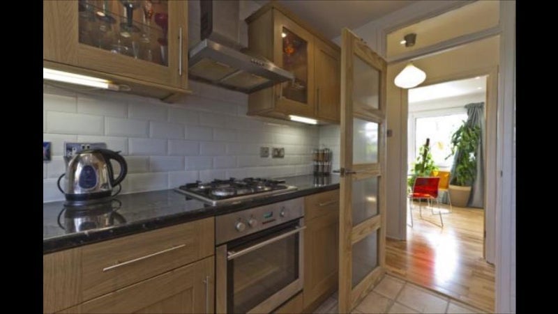 Flat Deans Close in Greater London