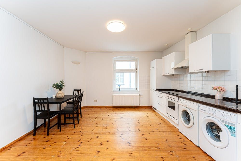 Zimmer Heinrich-Roller-Straße in Berlin