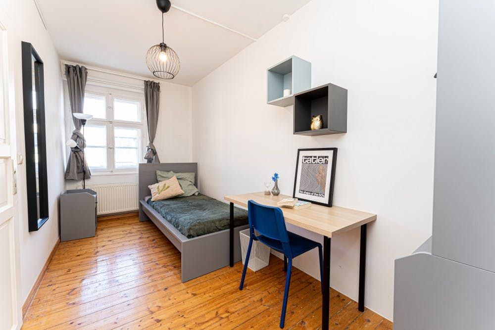 Zimmer Heinrich-Roller-Straße in Berlin
