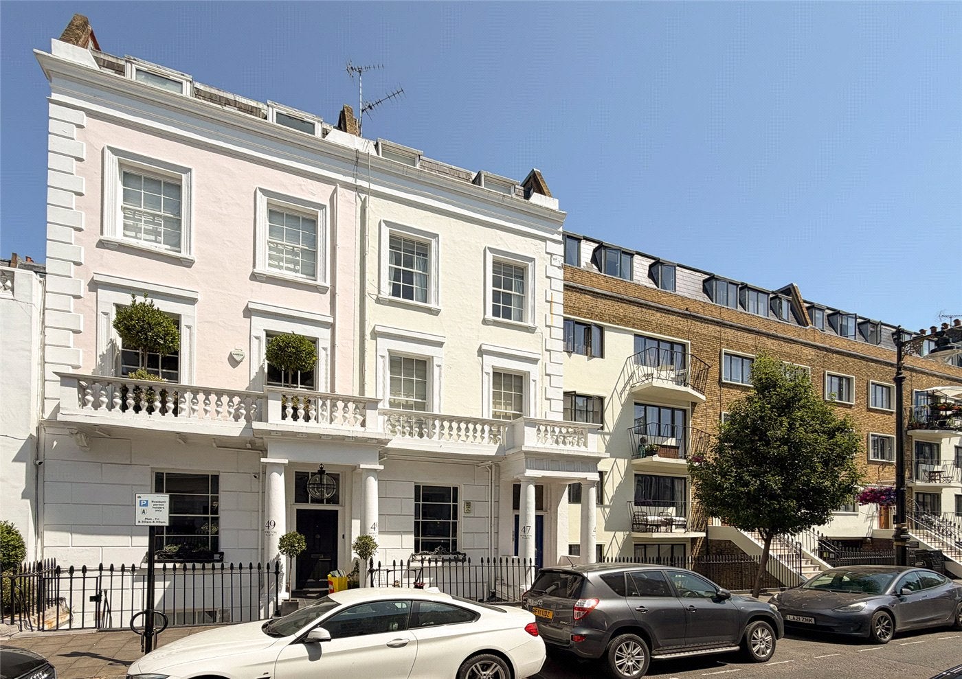 Flat Moreton Place in City of Westminster