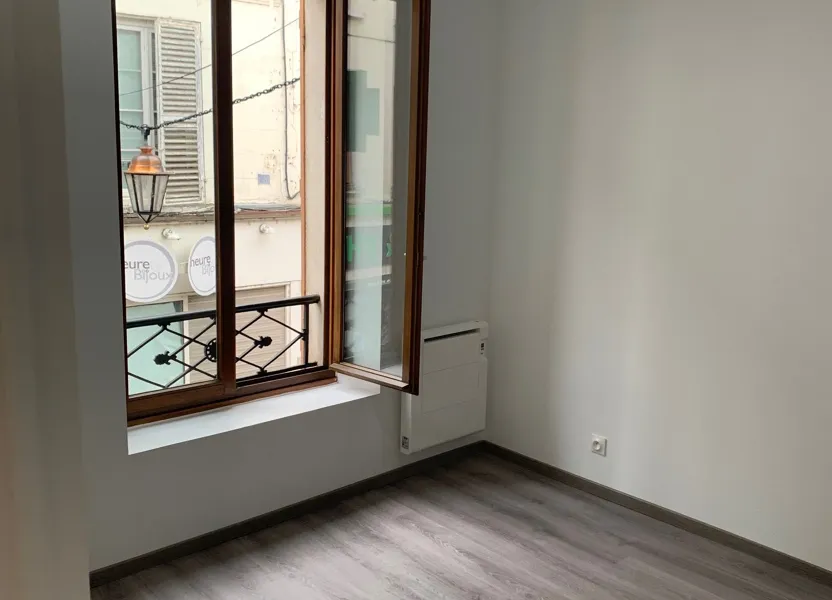 Appartement Rue Ernest Dessaint à Coulommiers