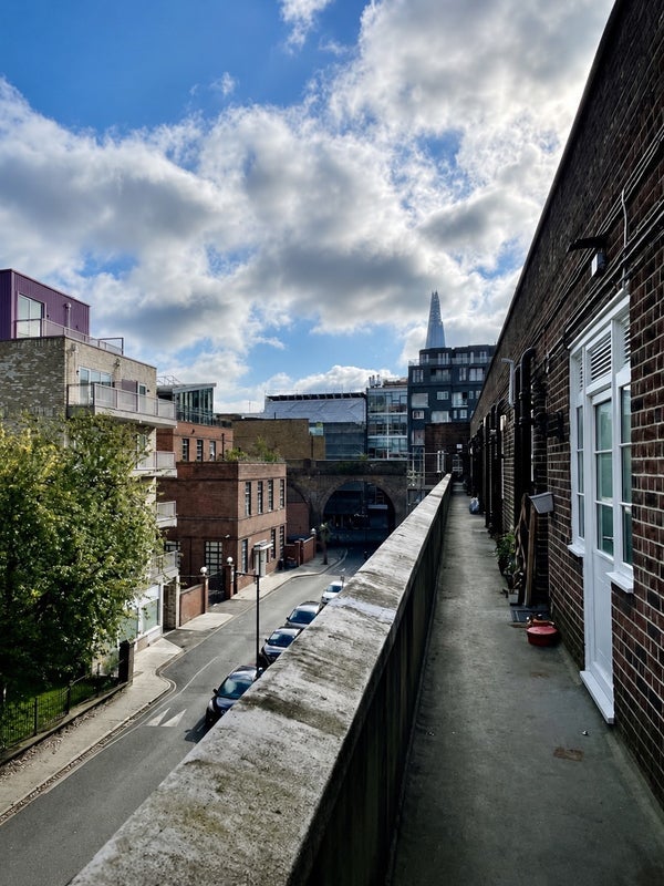 Room Surrey Row in Greater London