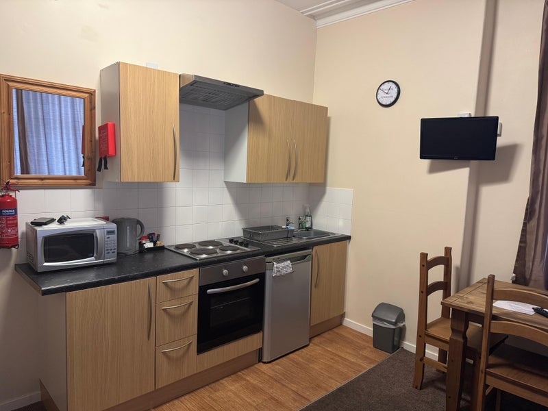 Room Woodfield Road in Blackpool