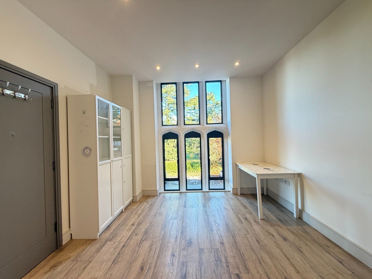 Flat Upton Road in Slough