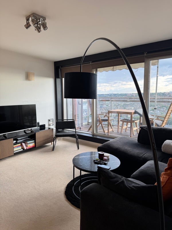 Room Mapleton Road in Greater London