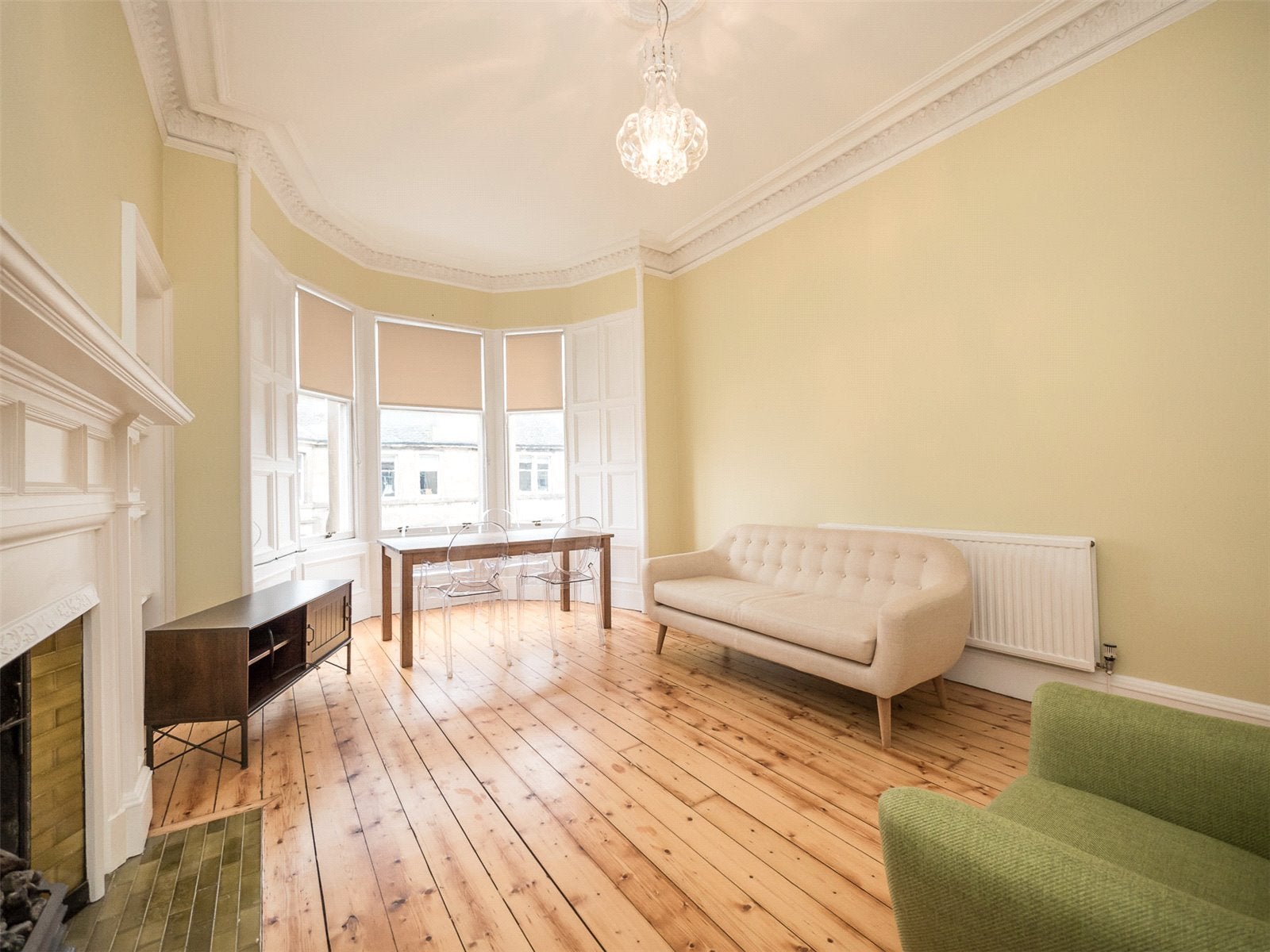 Flat Comely Bank Place in City of Edinburgh