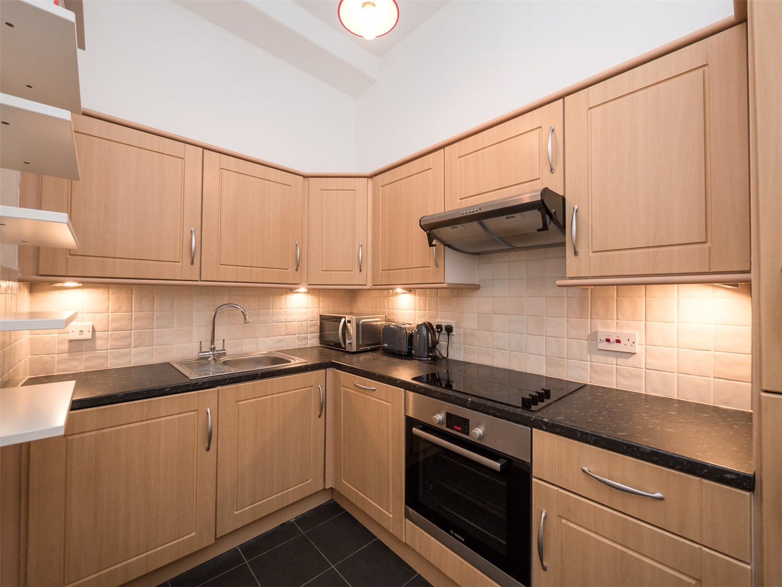 Flat Comely Bank Place in City of Edinburgh